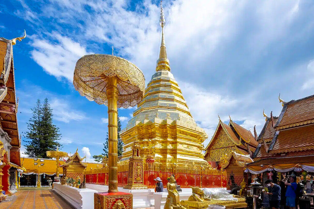 ไหว้เสริมดวงกับพระธาตุประจำปีเกิด 12 นักษัตร พระธาตุดอยสุเทพ จังหวัดเชียงใหม่