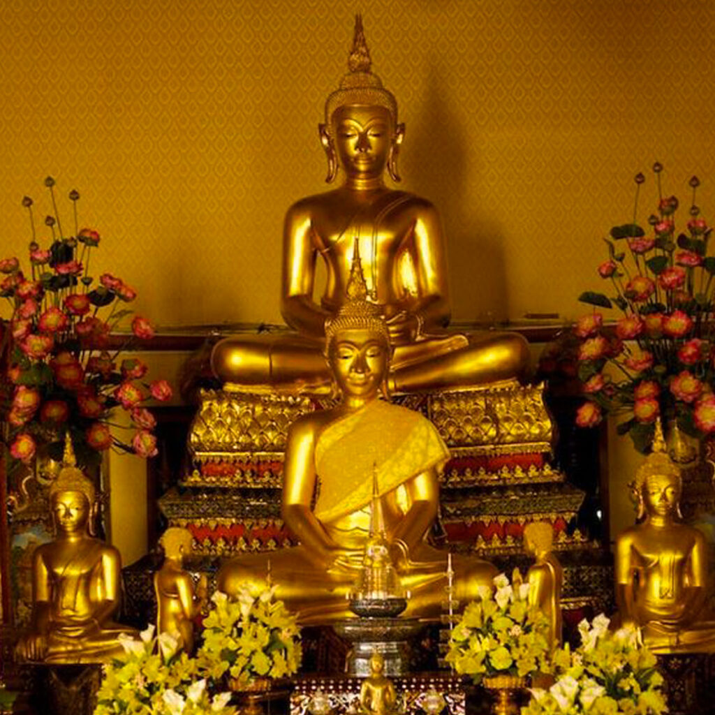 หิ้งพระ 8